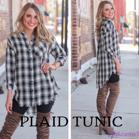 Infinity Raine Tops - LAST ONE!💠PLAID BUTTON UP TUNIC 💠
